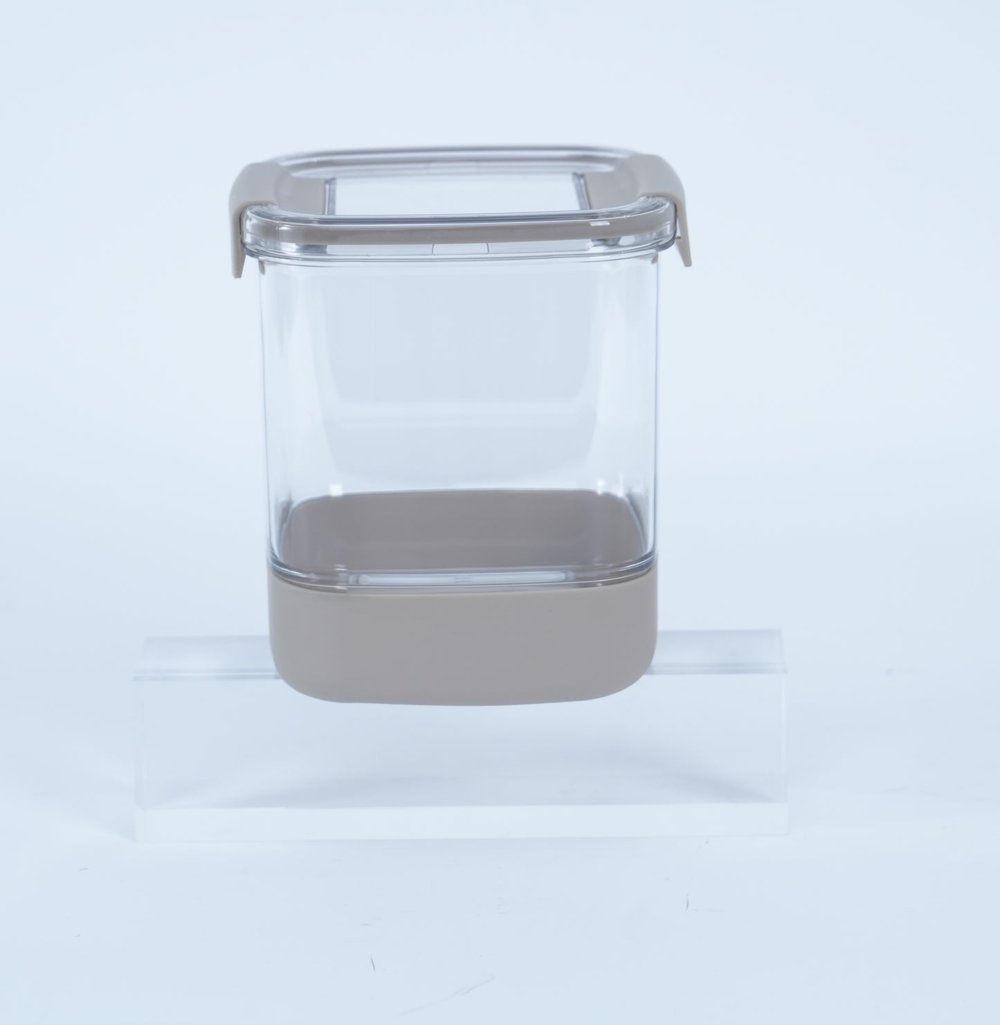 TAUPE 50.7 OZ SQUARE PLASTIC FODD STORAGE CONTAINER