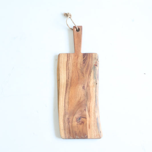 ACACIA WOOD 19.75" X 7.5" CUTTING/SERVING BOARD WITH HANDLE AND ROPE